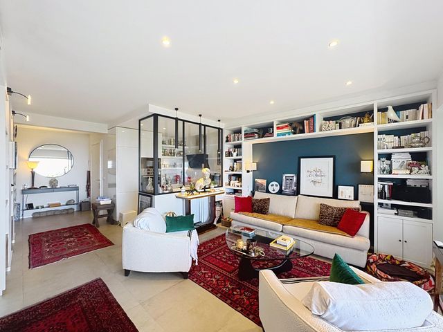 Appartement F3 &agrave; vendre - 2 pi&egrave;ces - 80 m2 - Cannes - 06 - PROVENCE-ALPES-COTE-D-AZUR