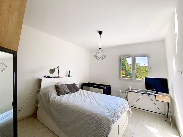 Maison &agrave; louer - 6 pi&egrave;ces - 180 m2 - Roquefort Les Pins - 06 - PROVENCE-ALPES-COTE-D-AZUR