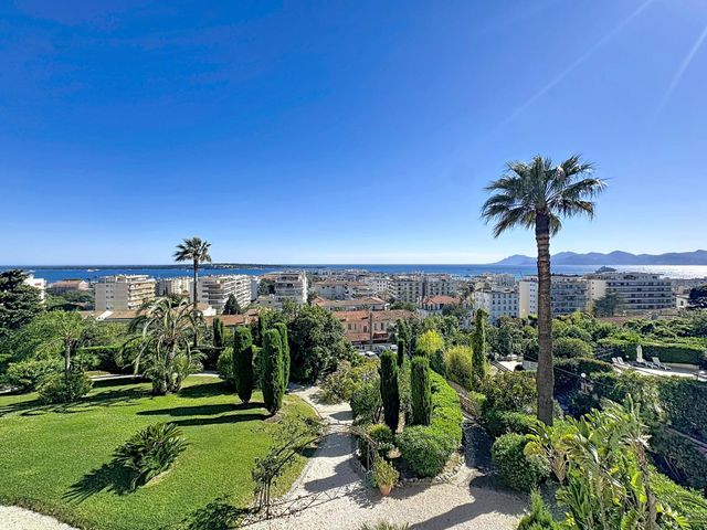 Appartement F4 &agrave; vendre - 4 pi&egrave;ces - 201 m2 - Cannes - 06 - PROVENCE-ALPES-COTE-D-AZUR