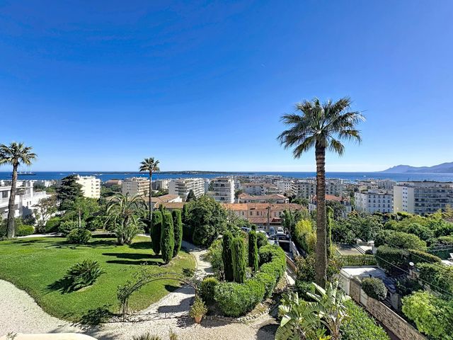 Appartement F4 &agrave; vendre - 4 pi&egrave;ces - 201 m2 - Cannes - 06 - PROVENCE-ALPES-COTE-D-AZUR