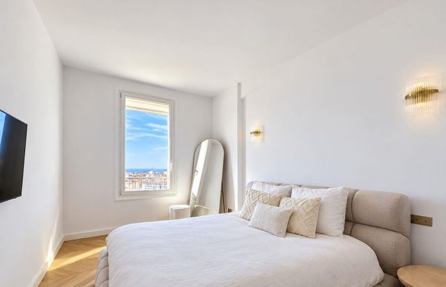 Appartement F5 &agrave; vendre - 5 pi&egrave;ces - 170 m2 - Cannes - 06 - PROVENCE-ALPES-COTE-D-AZUR