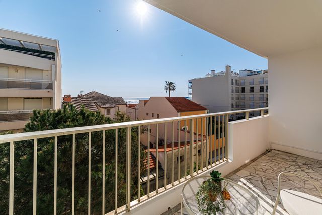 Appartement F1 &agrave; vendre - 1 pi&egrave;ce - 25,14 m2 - Cannes - 06 - PROVENCE-ALPES-COTE-D-AZUR