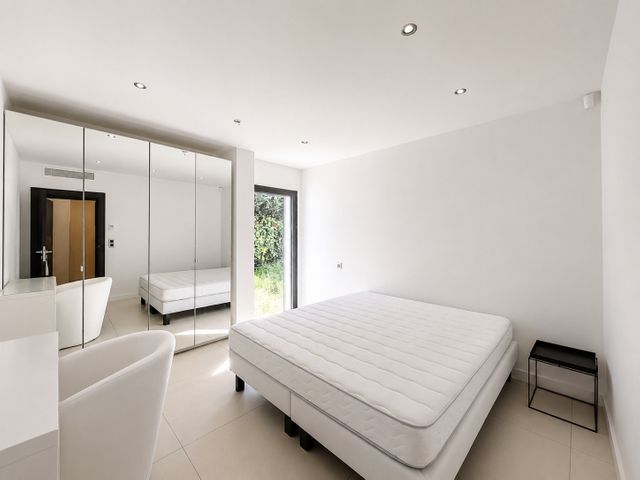 Maison &agrave; louer - 5 pi&egrave;ces - 170 m2 - Mougins - 06 - PROVENCE-ALPES-COTE-D-AZUR