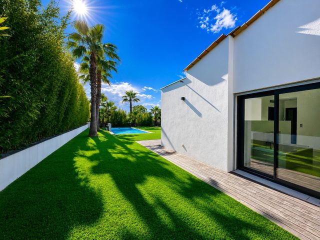 Maison &agrave; louer - 5 pi&egrave;ces - 170 m2 - Mougins - 06 - PROVENCE-ALPES-COTE-D-AZUR
