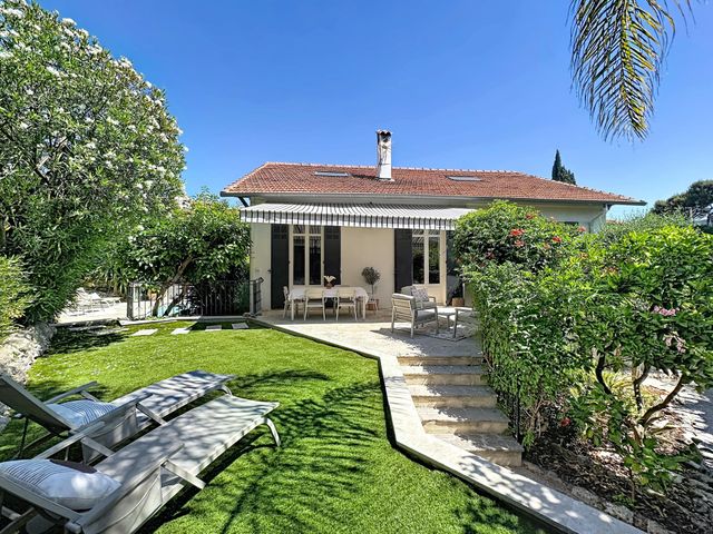 Maison &agrave; vendre - 7 pi&egrave;ces - 254,05 m2 - Le Cannet - 06 - PROVENCE-ALPES-COTE-D-AZUR