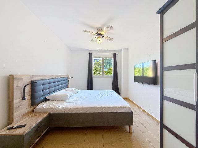 Maison &agrave; louer - 4 pi&egrave;ces - 117,04 m2 - La Roquette Sur Siagne - 06 - PROVENCE-ALPES-COTE-D-AZUR