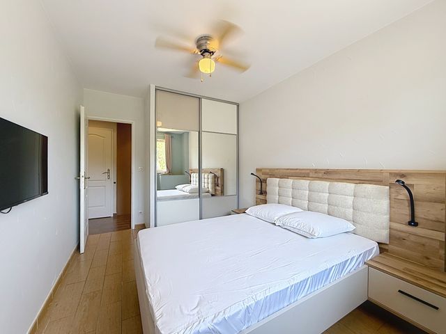 Maison &agrave; louer - 4 pi&egrave;ces - 117,04 m2 - La Roquette Sur Siagne - 06 - PROVENCE-ALPES-COTE-D-AZUR
