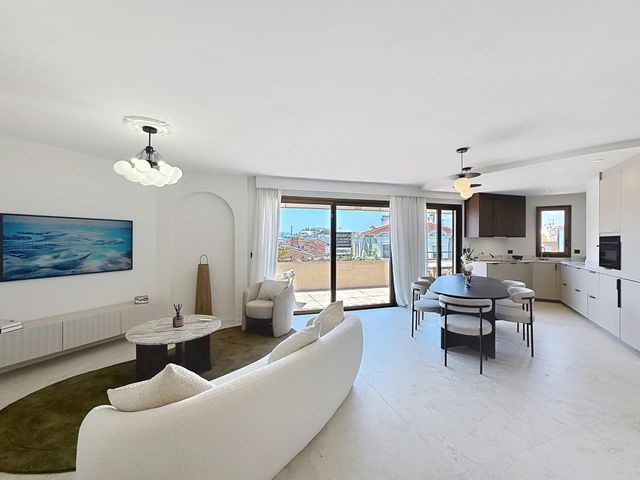 Appartement F4 &agrave; vendre - 4 pi&egrave;ces - 83 m2 - Cannes - 06 - PROVENCE-ALPES-COTE-D-AZUR