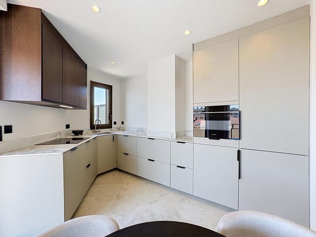 Appartement F4 &agrave; vendre - 4 pi&egrave;ces - 83 m2 - Cannes - 06 - PROVENCE-ALPES-COTE-D-AZUR