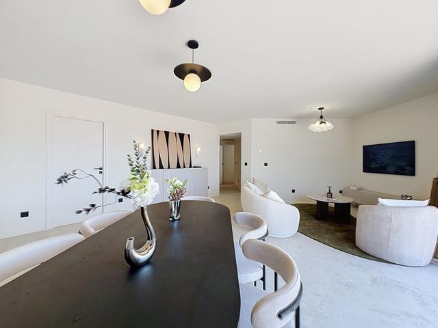 Appartement F4 &agrave; vendre - 4 pi&egrave;ces - 83 m2 - Cannes - 06 - PROVENCE-ALPES-COTE-D-AZUR