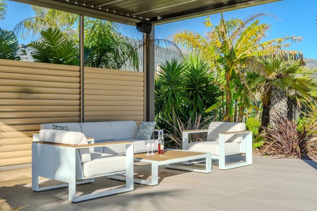 Maison &agrave; louer - 7 pi&egrave;ces - 275,90 m2 - Roquefort Les Pins - 06 - PROVENCE-ALPES-COTE-D-AZUR