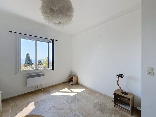 Maison &agrave; louer - 5 pi&egrave;ces - 158 m2 - Vallauris - 06 - PROVENCE-ALPES-COTE-D-AZUR