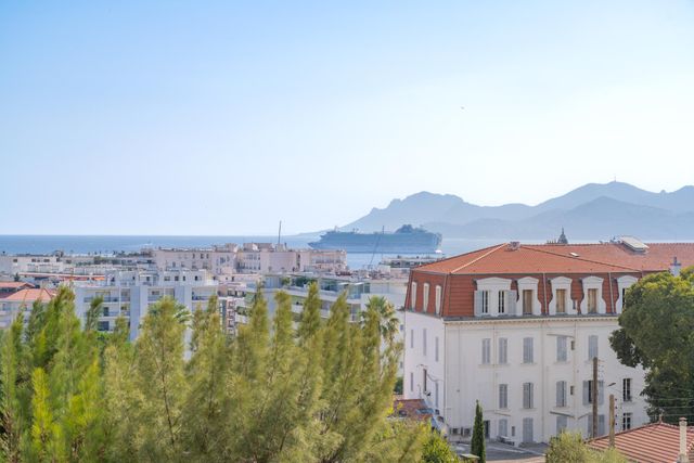 Appartement F3 &agrave; vendre - 3 pi&egrave;ces - 98 m2 - Cannes - 06 - PROVENCE-ALPES-COTE-D-AZUR
