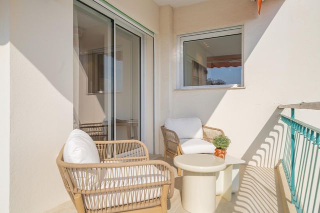 Appartement F3 &agrave; vendre - 3 pi&egrave;ces - 98 m2 - Cannes - 06 - PROVENCE-ALPES-COTE-D-AZUR