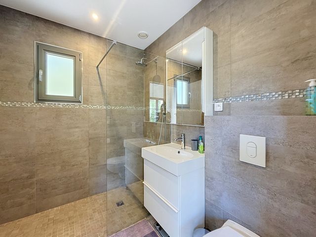 Maison &agrave; louer - 4 pi&egrave;ces - 93,19 m2 - Opio - 06 - PROVENCE-ALPES-COTE-D-AZUR