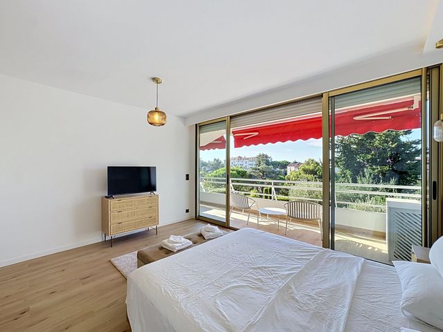 Appartement F3 &agrave; vendre - 3 pi&egrave;ces - 85 m2 - Cannes - 06 - PROVENCE-ALPES-COTE-D-AZUR
