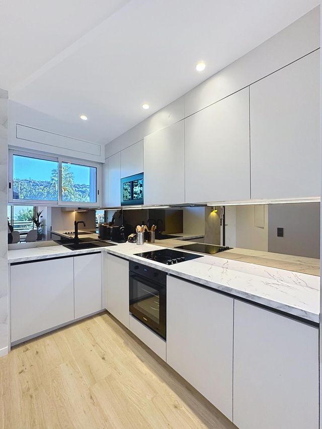 Appartement F3 &agrave; vendre - 3 pi&egrave;ces - 85 m2 - Cannes - 06 - PROVENCE-ALPES-COTE-D-AZUR