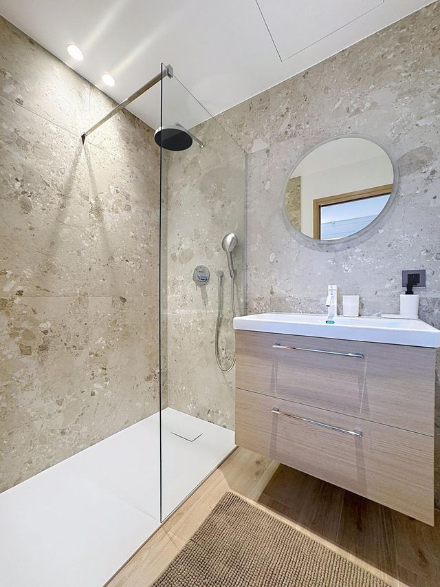 Appartement F3 &agrave; vendre - 3 pi&egrave;ces - 85 m2 - Cannes - 06 - PROVENCE-ALPES-COTE-D-AZUR