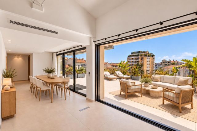 Appartement F4 &agrave; vendre - 4 pi&egrave;ces - 106,37 m2 - Cannes - 06 - PROVENCE-ALPES-COTE-D-AZUR