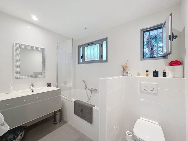 Maison &agrave; vendre - 5 pi&egrave;ces - 176 m2 - Cannes - 06 - PROVENCE-ALPES-COTE-D-AZUR