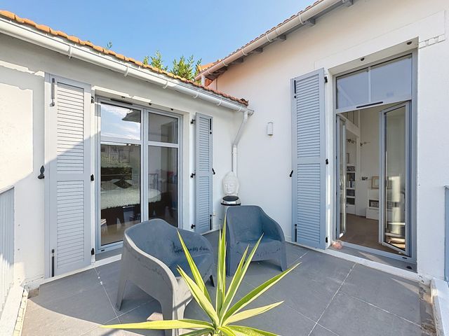 Maison &agrave; vendre - 5 pi&egrave;ces - 176 m2 - Cannes - 06 - PROVENCE-ALPES-COTE-D-AZUR