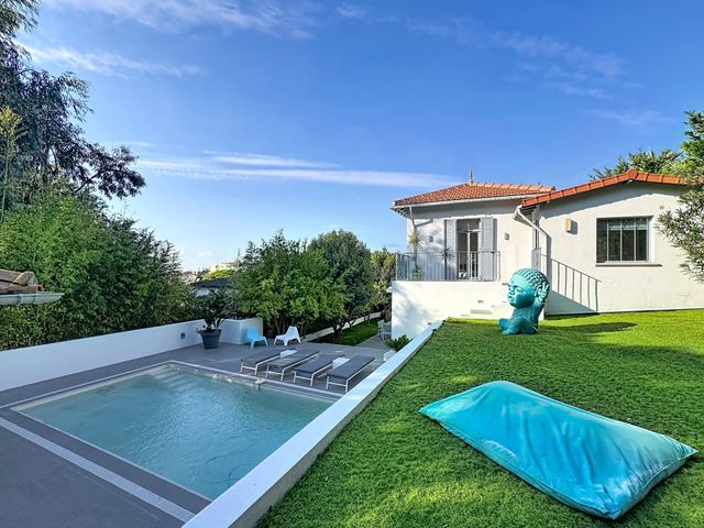 Maison 5 pièces 176 m² · à Cannes · 176 m² · 1 490 000 €