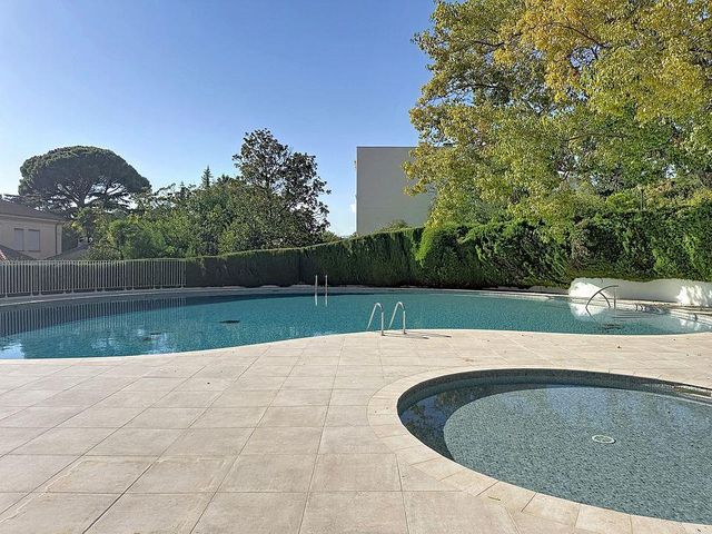 Appartement F4 &agrave; vendre - 4 pi&egrave;ces - 112 m2 - Cannes - 06 - PROVENCE-ALPES-COTE-D-AZUR