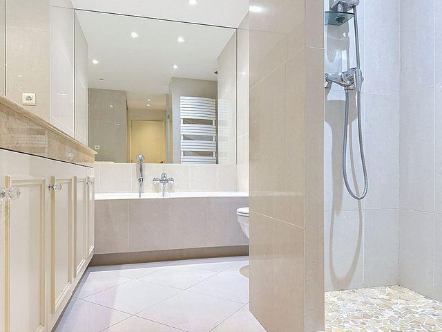 Appartement F4 &agrave; vendre - 4 pi&egrave;ces - 112 m2 - Cannes - 06 - PROVENCE-ALPES-COTE-D-AZUR