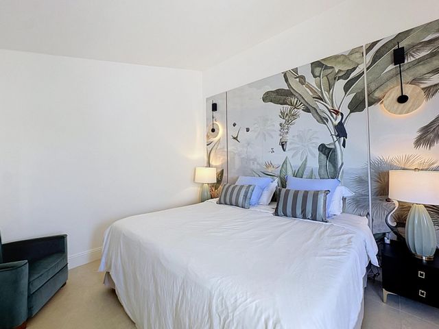 Maison &agrave; vendre - 6 pi&egrave;ces - 140,42 m2 - Vallauris - 06 - PROVENCE-ALPES-COTE-D-AZUR