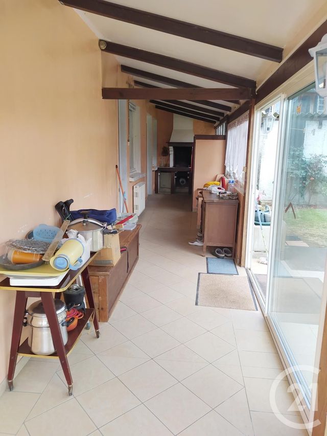Maison à vendre - 7 pièces - 131 m2 - St Martin De Coux - 17 - POITOU-CHARENTES