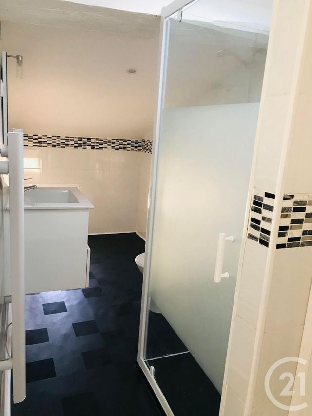 Appartement T4 à vendre - 4 pièces - 74,41 m2 - Coutras - 33 - AQUITAINE