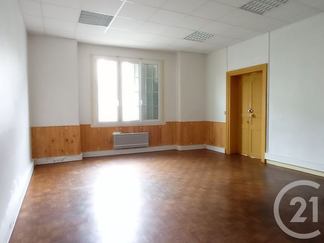 Appartement Local à louer - 2 pièces - 61,60 m2 - Coutras - 33 - AQUITAINE