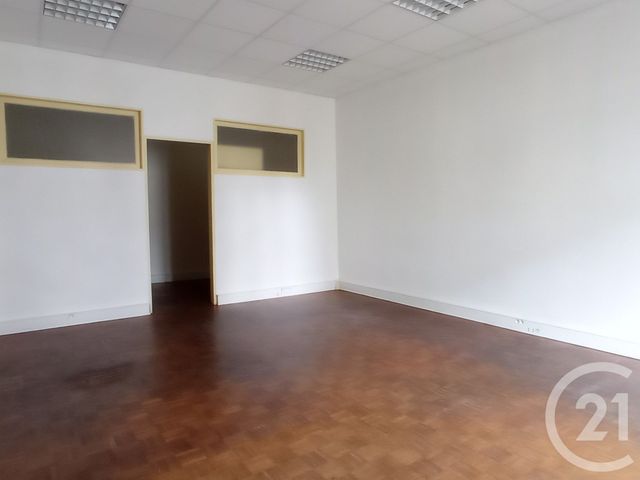 Appartement Local à louer - 2 pièces - 61,60 m2 - Coutras - 33 - AQUITAINE