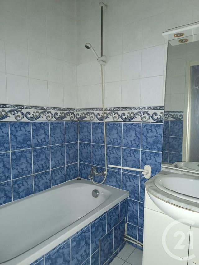 Maison à vendre - 5 pièces - 133,16 m2 - Montendre - 17 - POITOU-CHARENTES