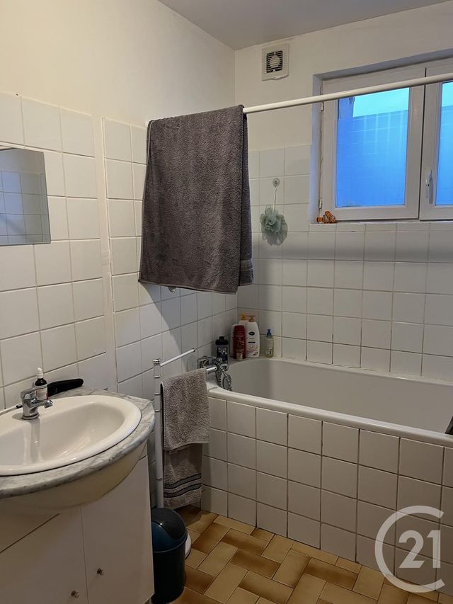 Maison à vendre - 4 pièces - 174 m2 - Coutras - 33 - AQUITAINE