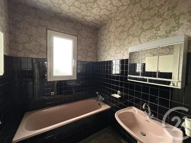 Maison &agrave; vendre - 6 pi&egrave;ces - 205,04 m2 - Les Eglisottes Et Chalaures - 33 - AQUITAINE