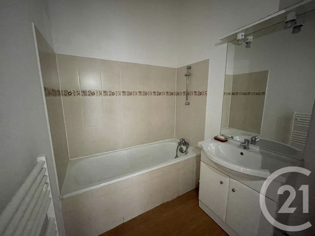 Appartement F3 à vendre - 3 pièces - 57,79 m2 - St Seurin Sur L Isle - 33 - AQUITAINE