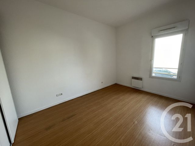 Appartement F2 à vendre - 2 pièces - 42,39 m2 - St Seurin Sur L Isle - 33 - AQUITAINE