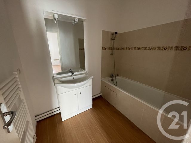 Appartement F2 à vendre - 2 pièces - 42,39 m2 - St Seurin Sur L Isle - 33 - AQUITAINE