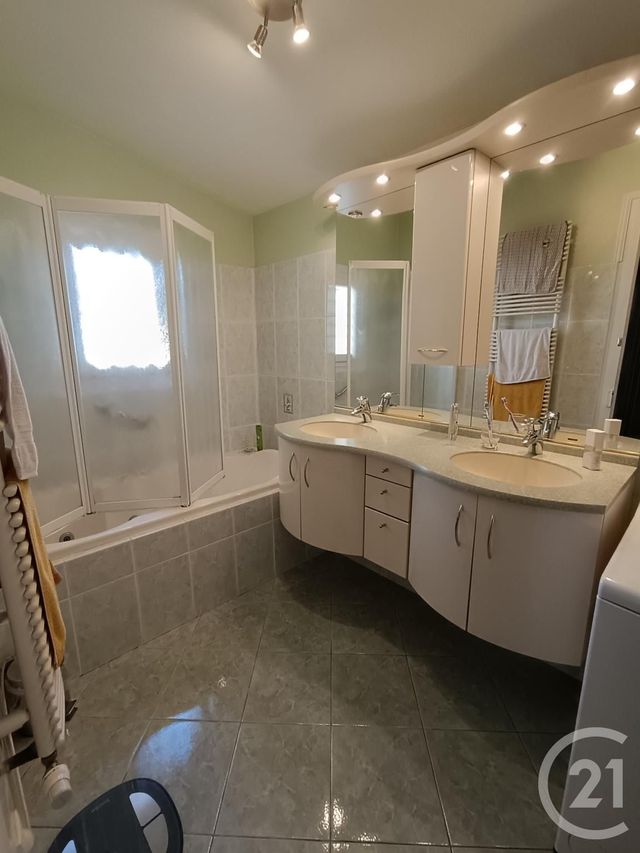 Maison &agrave; vendre - 6 pi&egrave;ces - 159,67 m2 - St Seurin Sur L Isle - 33 - AQUITAINE