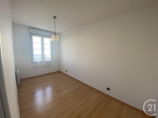 Appartement T3 à vendre - 3 pièces - 60,72 m2 - Coutras - 33 - AQUITAINE