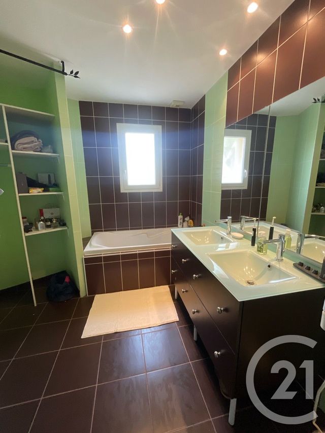 Maison &agrave; vendre - 4 pi&egrave;ces - 101,12 m2 - St Denis De Pile - 33 - AQUITAINE