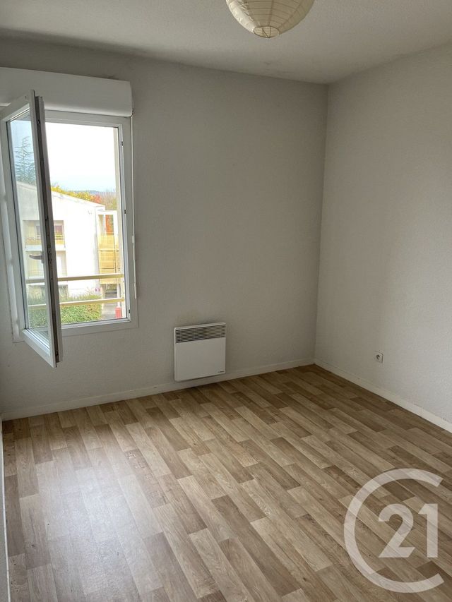 Appartement T2 &agrave; vendre - 2 pi&egrave;ces - 42,58 m2 - St Seurin Sur L Isle - 33 - AQUITAINE
