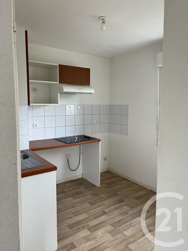 Appartement T3 à vendre - 3 pièces - 59,72 m2 - St Seurin Sur L Isle - 33 - AQUITAINE