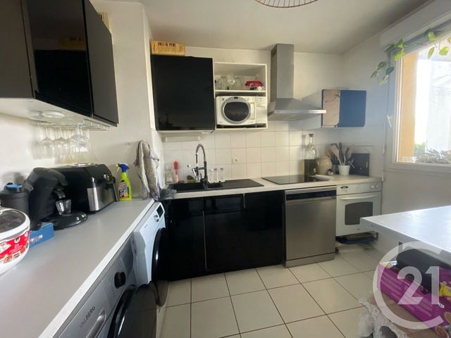Appartement F3 à vendre - 3 pièces - 58 m2 - Cavignac - 33 - AQUITAINE