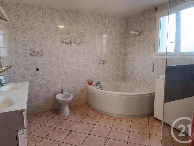 Maison &agrave; vendre - 7 pi&egrave;ces - 170,52 m2 - La Barde - 17 - POITOU-CHARENTES