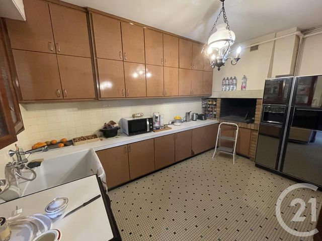 Maison à vendre - 6 pièces - 245,52 m2 - Coutras - 33 - AQUITAINE