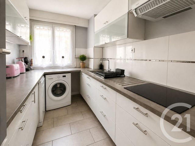 Appartement F3 &agrave; louer - 3 pi&egrave;ces - 55,90 m2 - Thorigny Sur Marne - 77 - ILE-DE-FRANCE