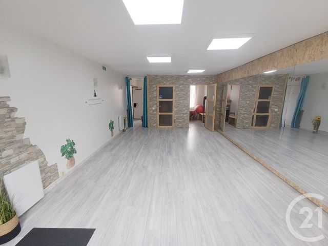 Local commercial à vendre - 103.43 m2 - 77 - Seine-et-Marne