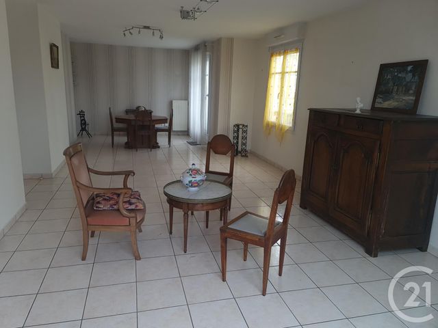 Appartement F6 &agrave; vendre - 6 pi&egrave;ces - 106,96 m2 - Chelles - 77 - ILE-DE-FRANCE